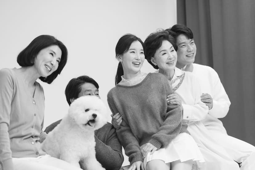 핑크 컨셉 가족 사진 - 아름다운 드레스와 함께한 가족 촬영